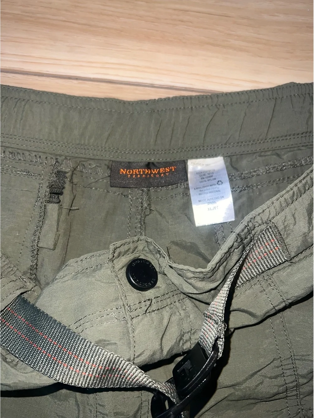 men’s hiking pants with belt